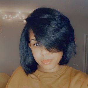 Meet your Posher, Eisha